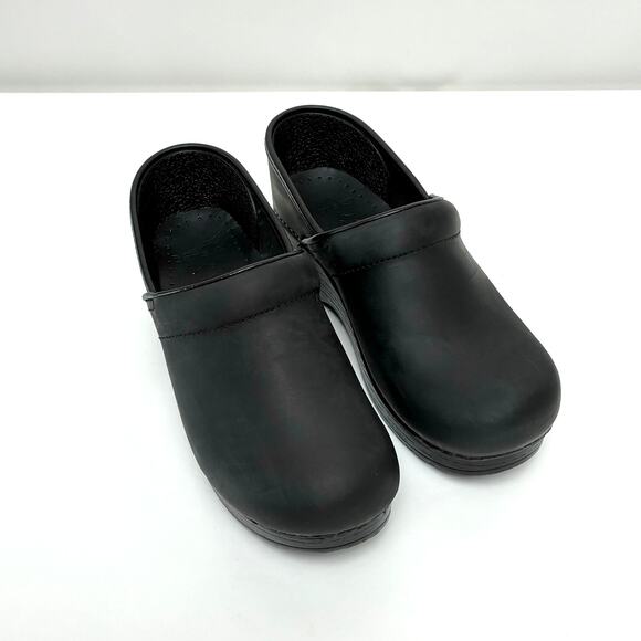 Dansko Black Oiled Leather Professional Clogs - EU38 Wide; Women's 7.5W-8W - Picture 2 of 14